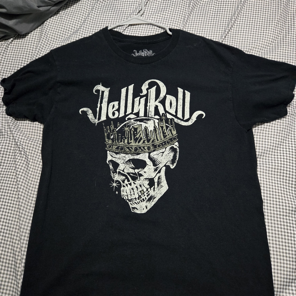 Black Skull Graphic Tee